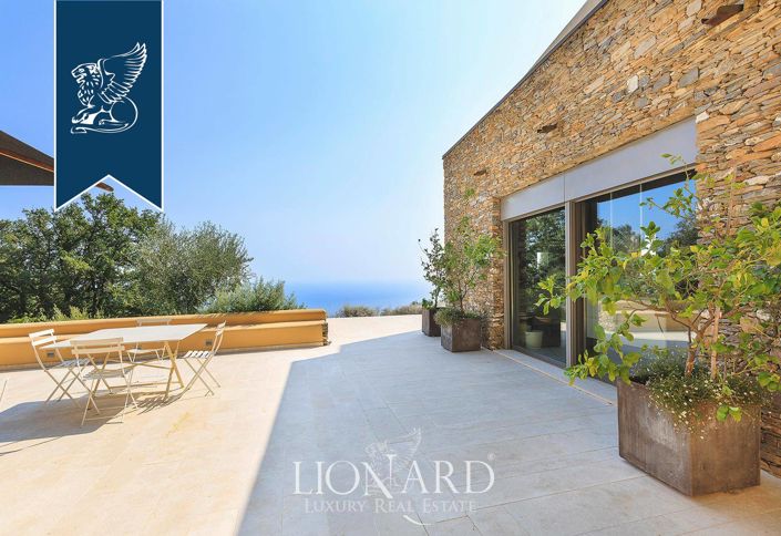 Image No.26-8 Bed Villa for sale