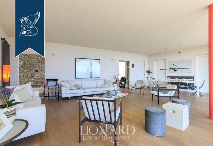 Image No.41-8 Bed Villa for sale