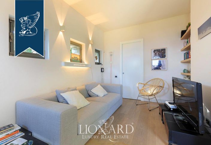 Image No.59-8 Bed Villa for sale