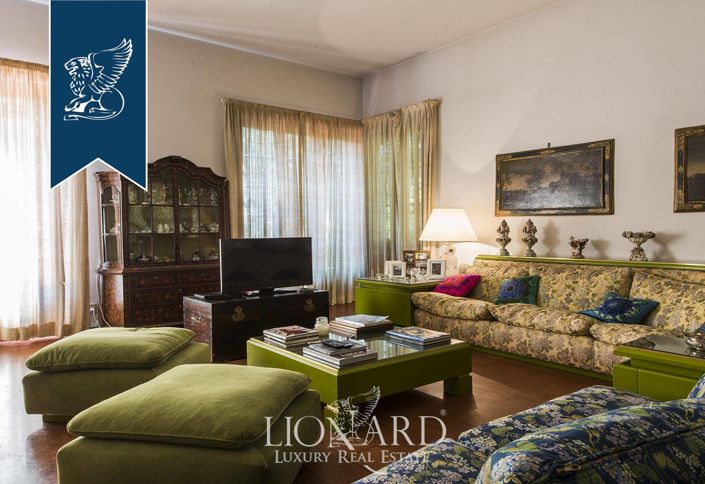 Image No.10-7 Bed Villa for sale