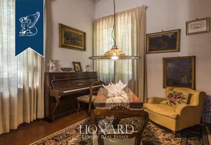 Image No.11-7 Bed Villa for sale