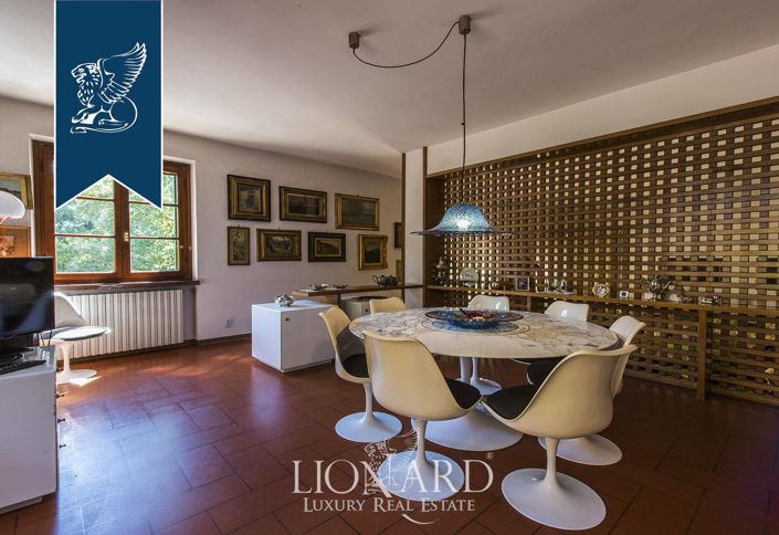 Image No.5-7 Bed Villa for sale