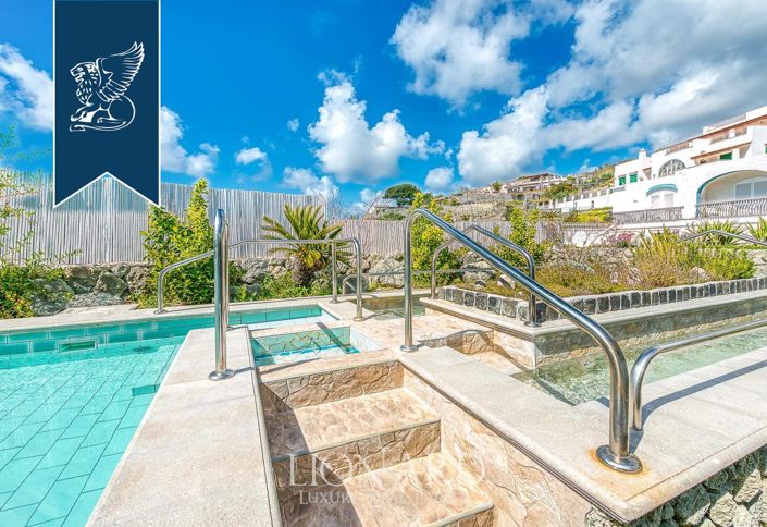 Image No.10-62 Bed Hotel for sale