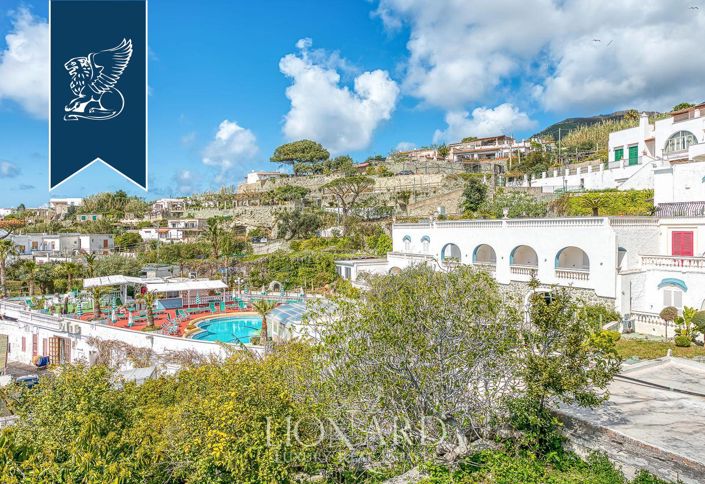 Image No.21-62 Bed Hotel for sale