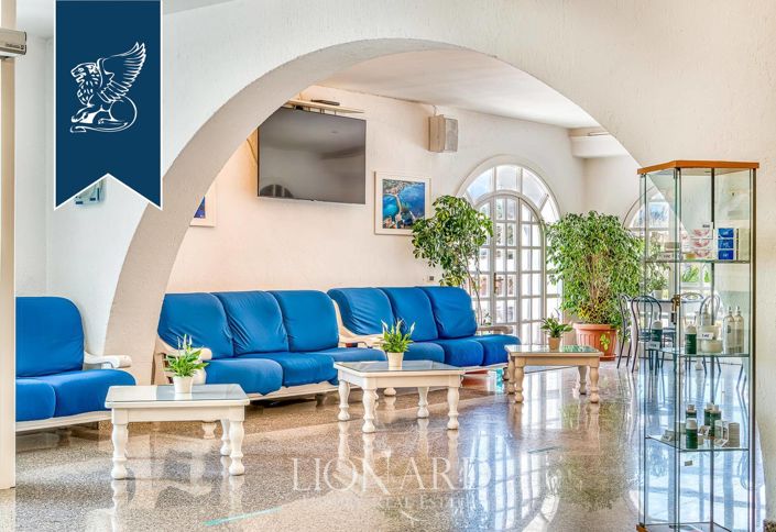 Image No.31-62 Bed Hotel for sale