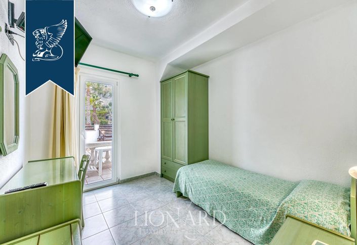 Image No.40-62 Bed Hotel for sale