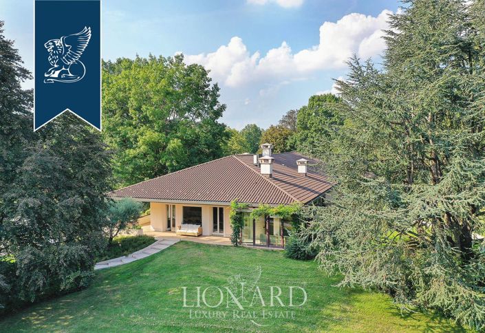 Image No.10-6 Bed Villa for sale