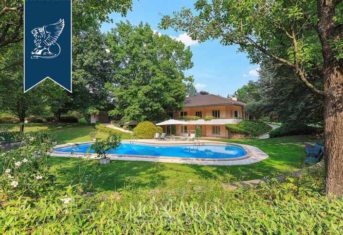 Image No.2-6 Bed Villa for sale