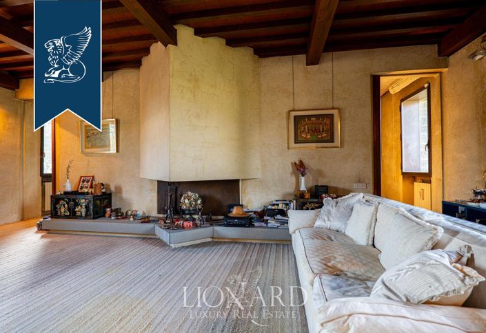 Image No.5-4 Bed Country House for sale