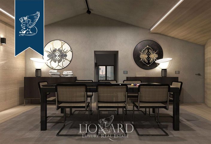 Image No.11-4 Bed Property for sale