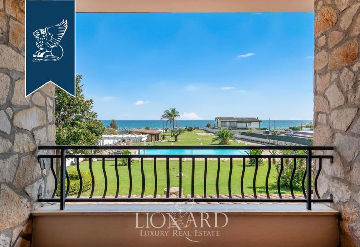 Image No.6-9 Bed Villa for sale