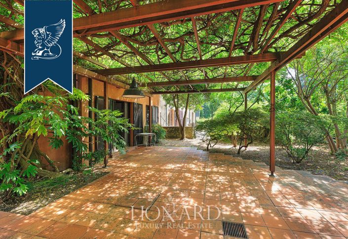 Image No.15-7 Bed Villa for sale