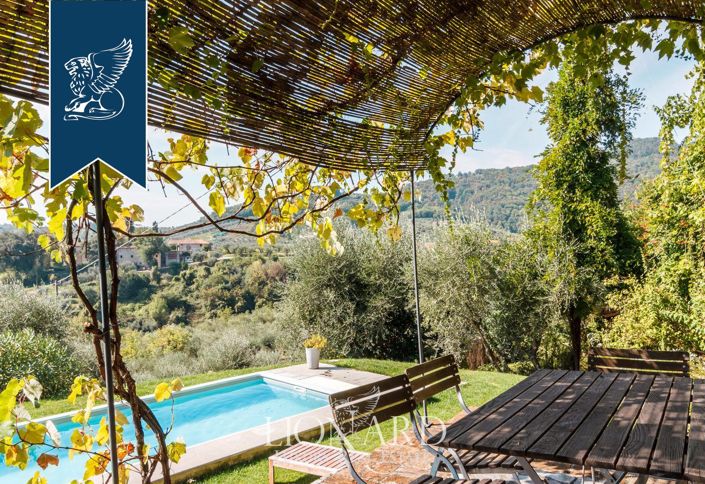 Image No.10-8 Bed Villa for sale