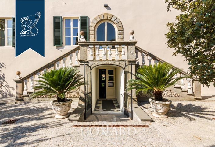 Image No.13-8 Bed Villa for sale