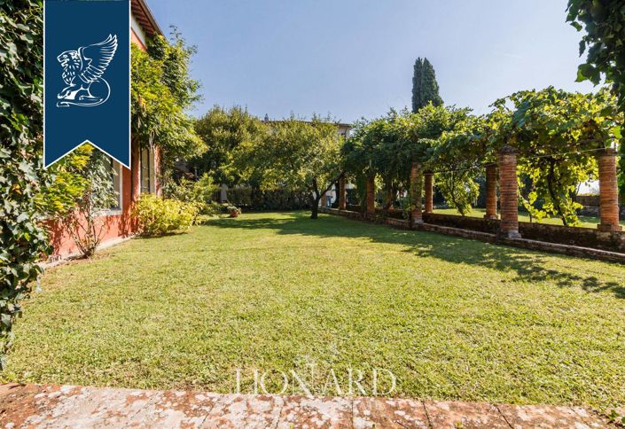 Image No.23-8 Bed Villa for sale