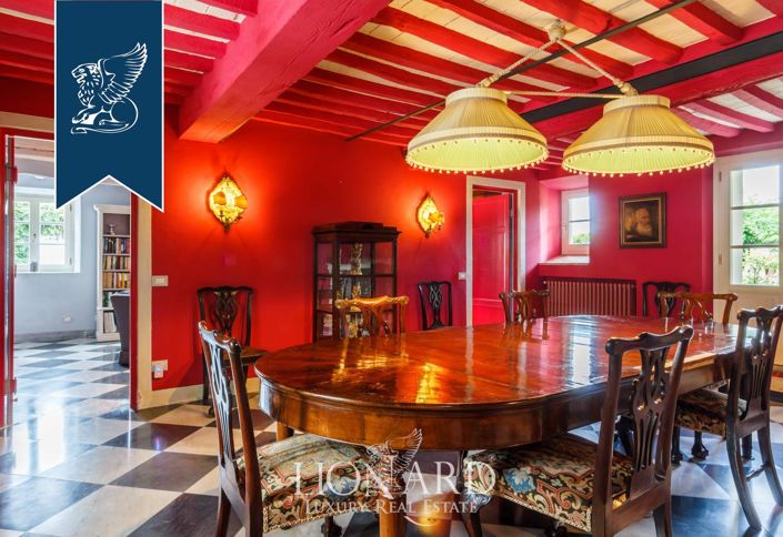 Image No.41-8 Bed Villa for sale