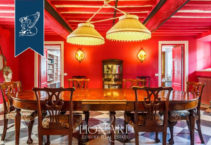 Image No.44-8 Bed Villa for sale