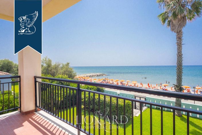 Image No.10-6 Bed Villa for sale