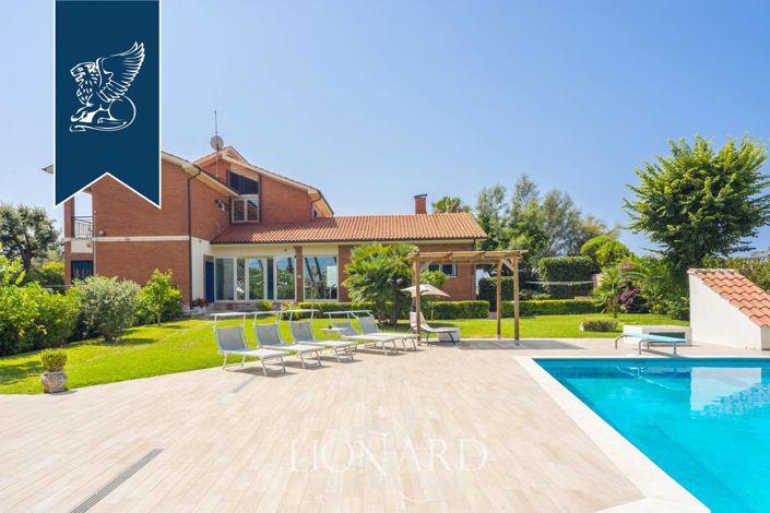 Image No.4-6 Bed Villa for sale