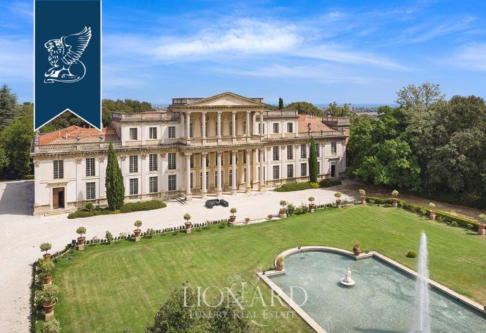 Image No.4-24 Bed Villa for sale