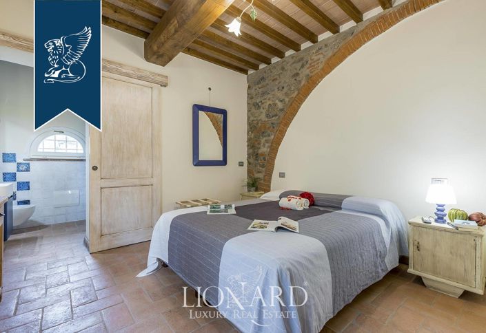 Image No.36-9 Bed Farmhouse for sale