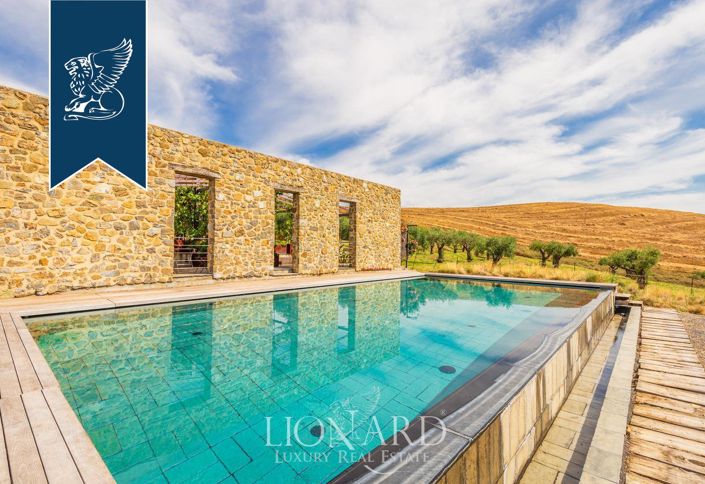 Image No.15-6 Bed Country House for sale