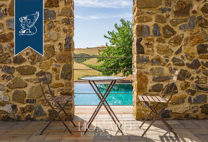 Image No.16-6 Bed Country House for sale