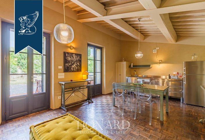 Image No.30-6 Bed Country House for sale