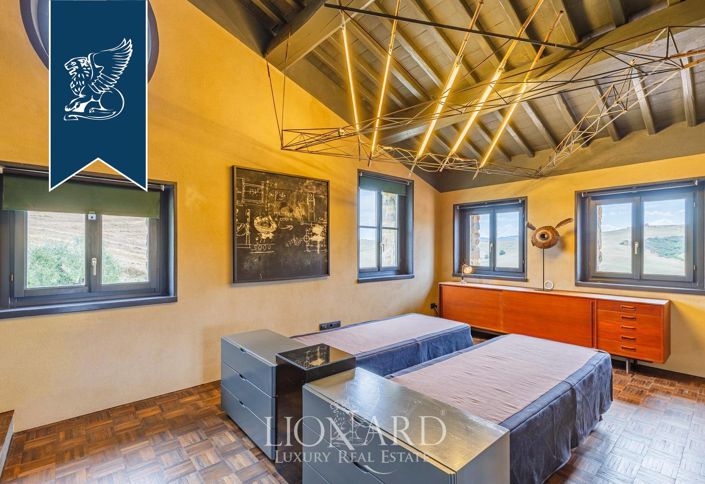 Image No.33-6 Bed Country House for sale