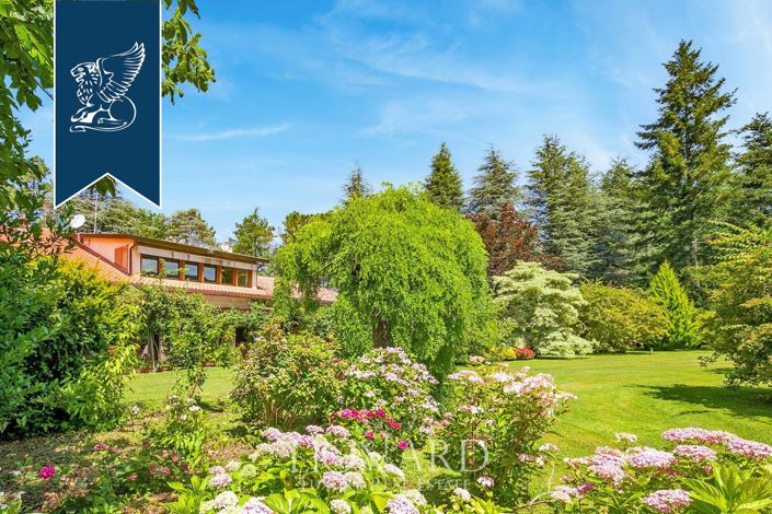 Image No.9-3 Bed Villa for sale