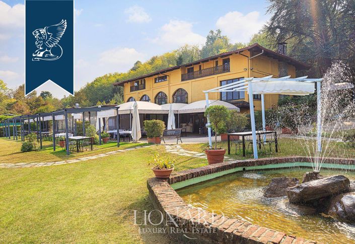 Image No.9-5 Bed Villa for sale