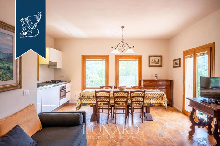 Image No.18-9 Bed Farmhouse for sale