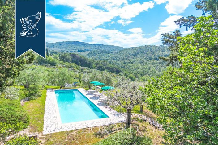 Image No.7-9 Bed Farmhouse for sale