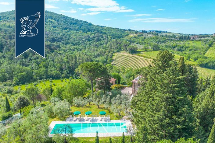 Image No.9-9 Bed Farmhouse for sale