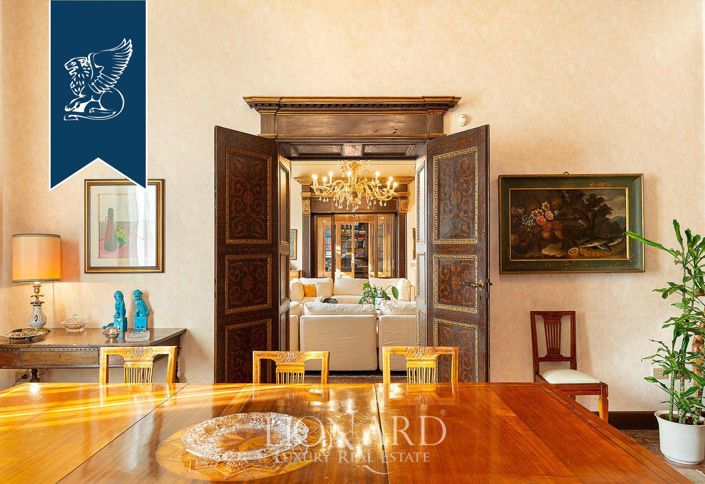 Image No.23-10 Bed Villa for sale