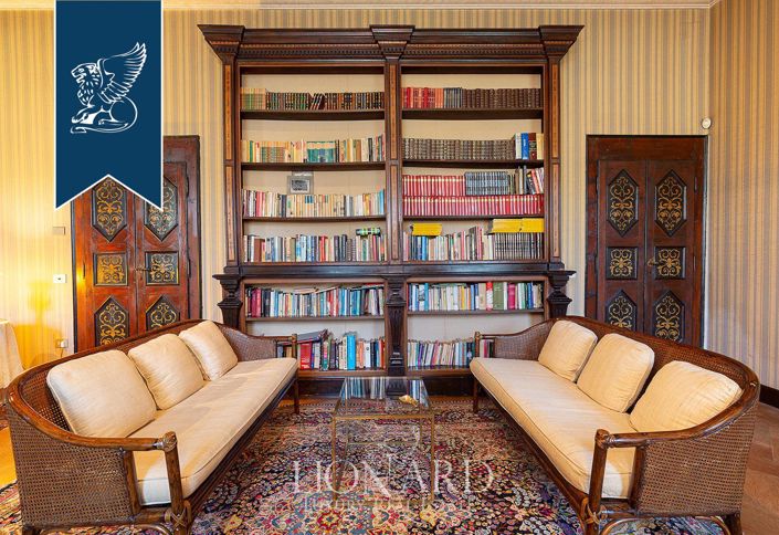 Image No.34-10 Bed Villa for sale