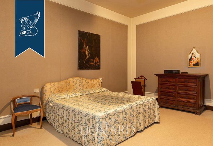 Image No.36-10 Bed Villa for sale