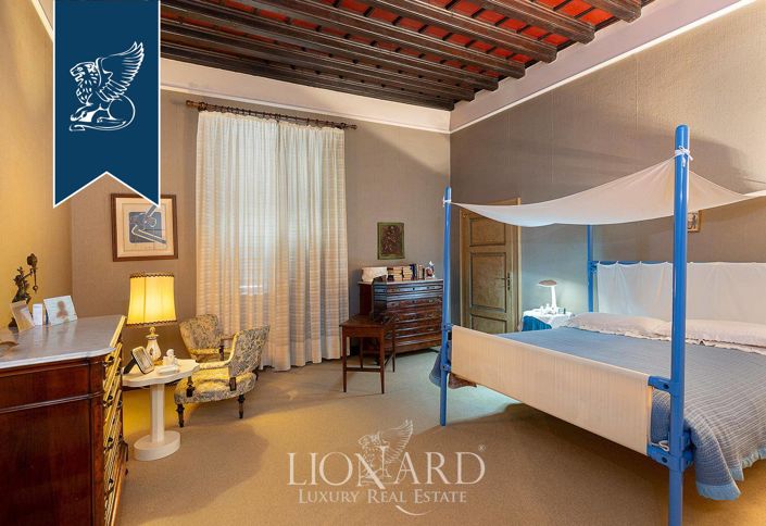 Image No.39-10 Bed Villa for sale