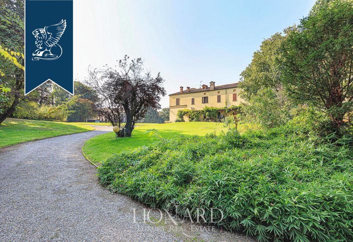 Image No.4-10 Bed Villa for sale