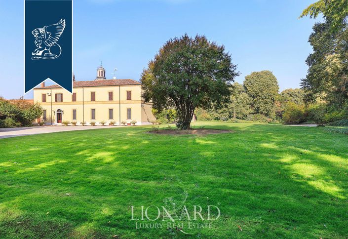 Image No.46-10 Bed Villa for sale