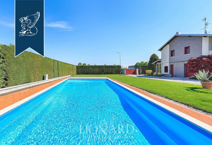 Image No.2-3 Bed Villa for sale