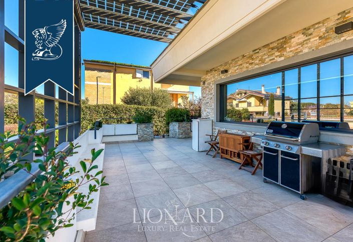 Image No.14-5 Bed Villa for sale