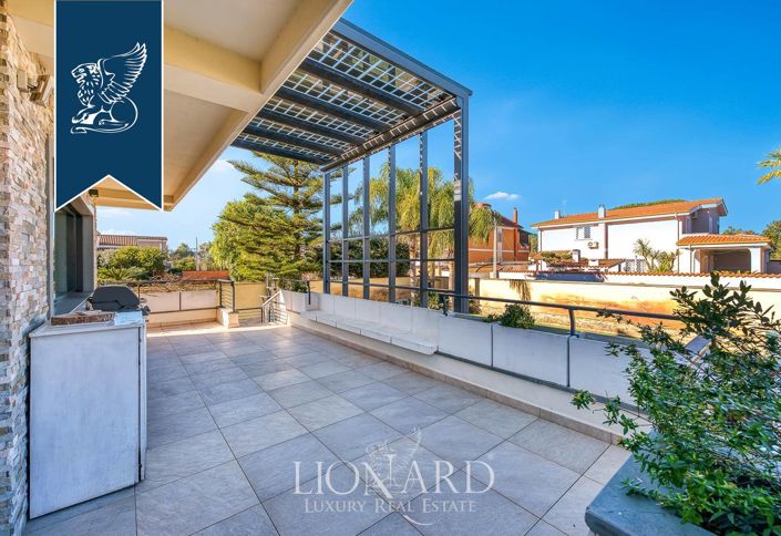 Image No.15-5 Bed Villa for sale