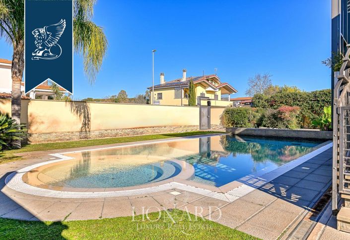 Image No.19-5 Bed Villa for sale