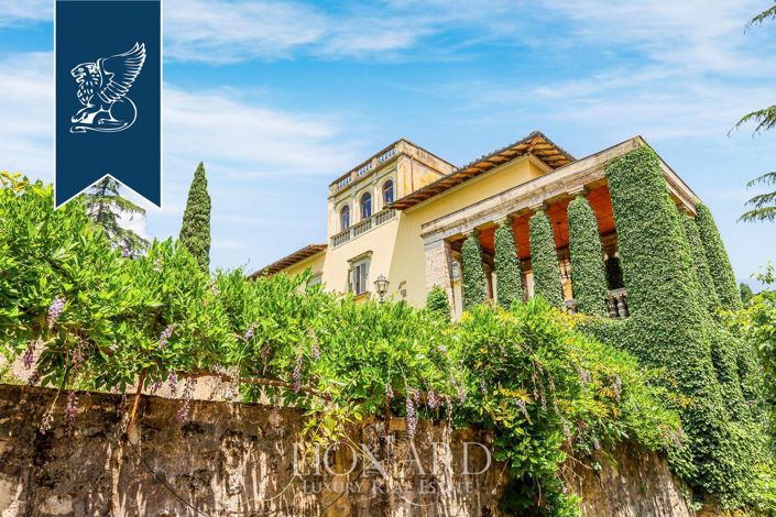 Image No.11-15 Bed Villa for sale