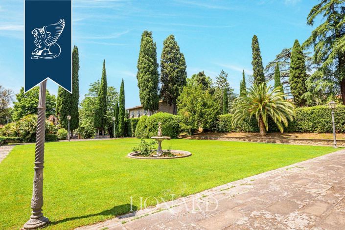 Image No.18-15 Bed Villa for sale