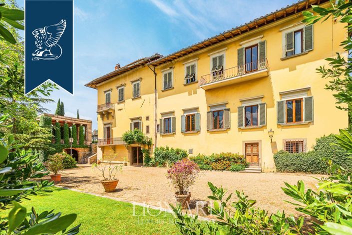 Image No.7-15 Bed Villa for sale