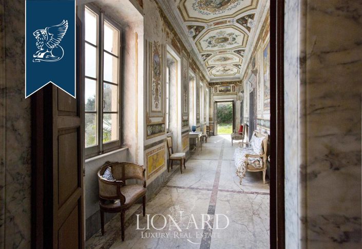 Image No.16-30 Bed Villa for sale