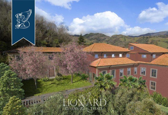 Image No.2-30 Bed Villa for sale