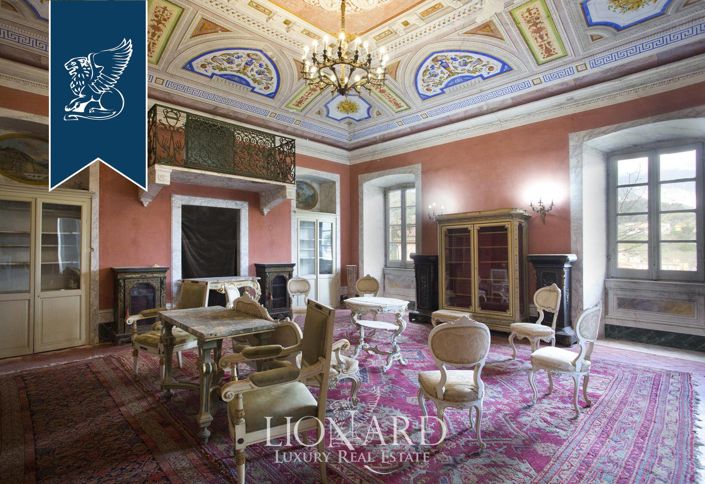 Image No.21-30 Bed Villa for sale